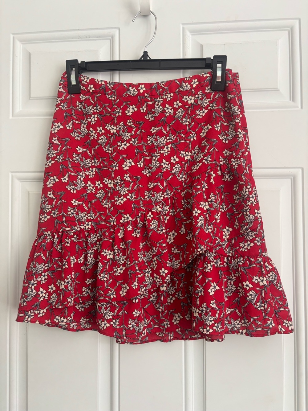 Banana Republic Red, White & Navy Floral Ruffled Tier Skirt, Size 0